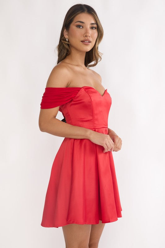 Besos de Fuego Dress (Pre-Order approx. dec. 19)