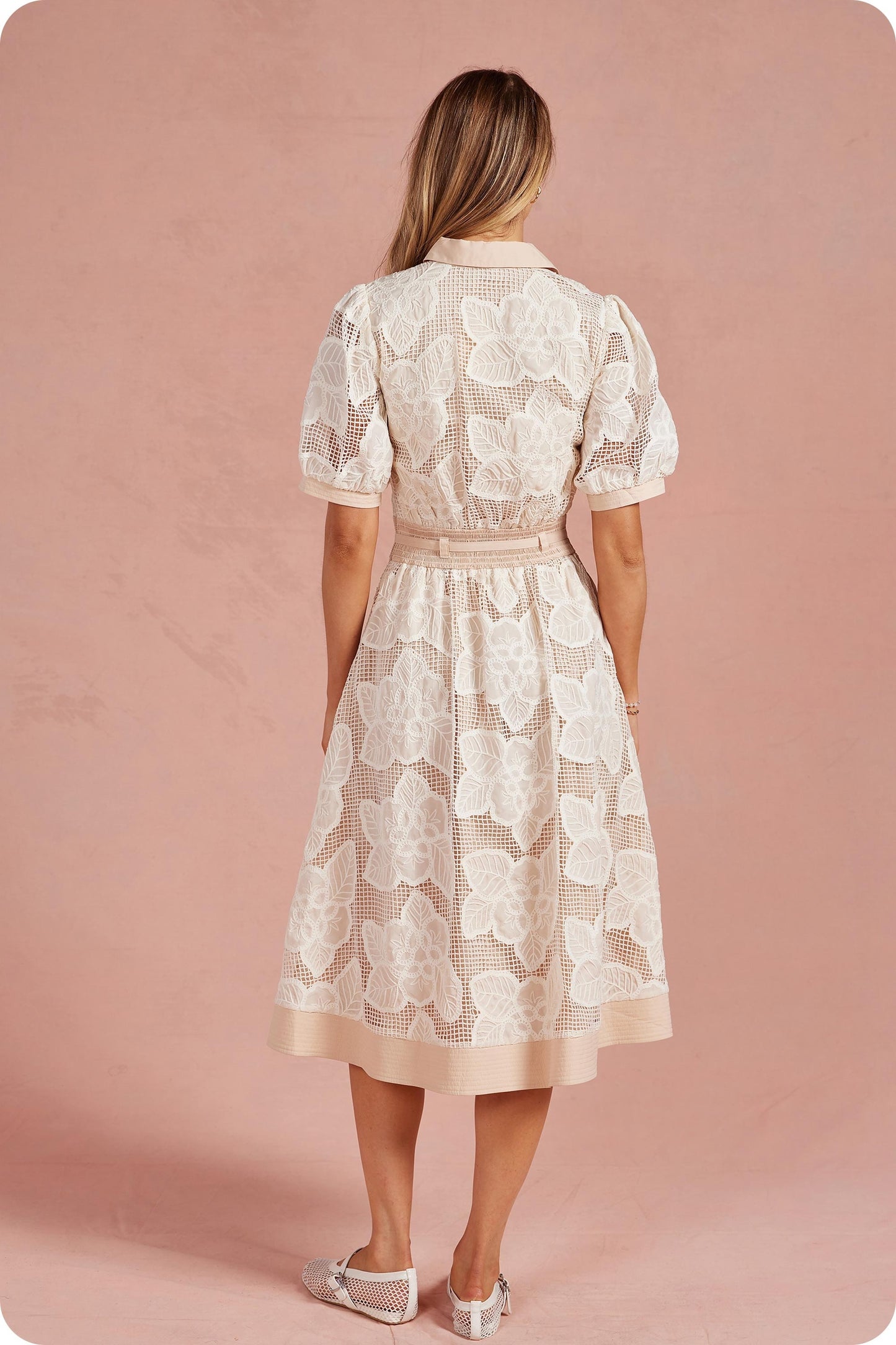 Marfil de Ensueño Midi Dress