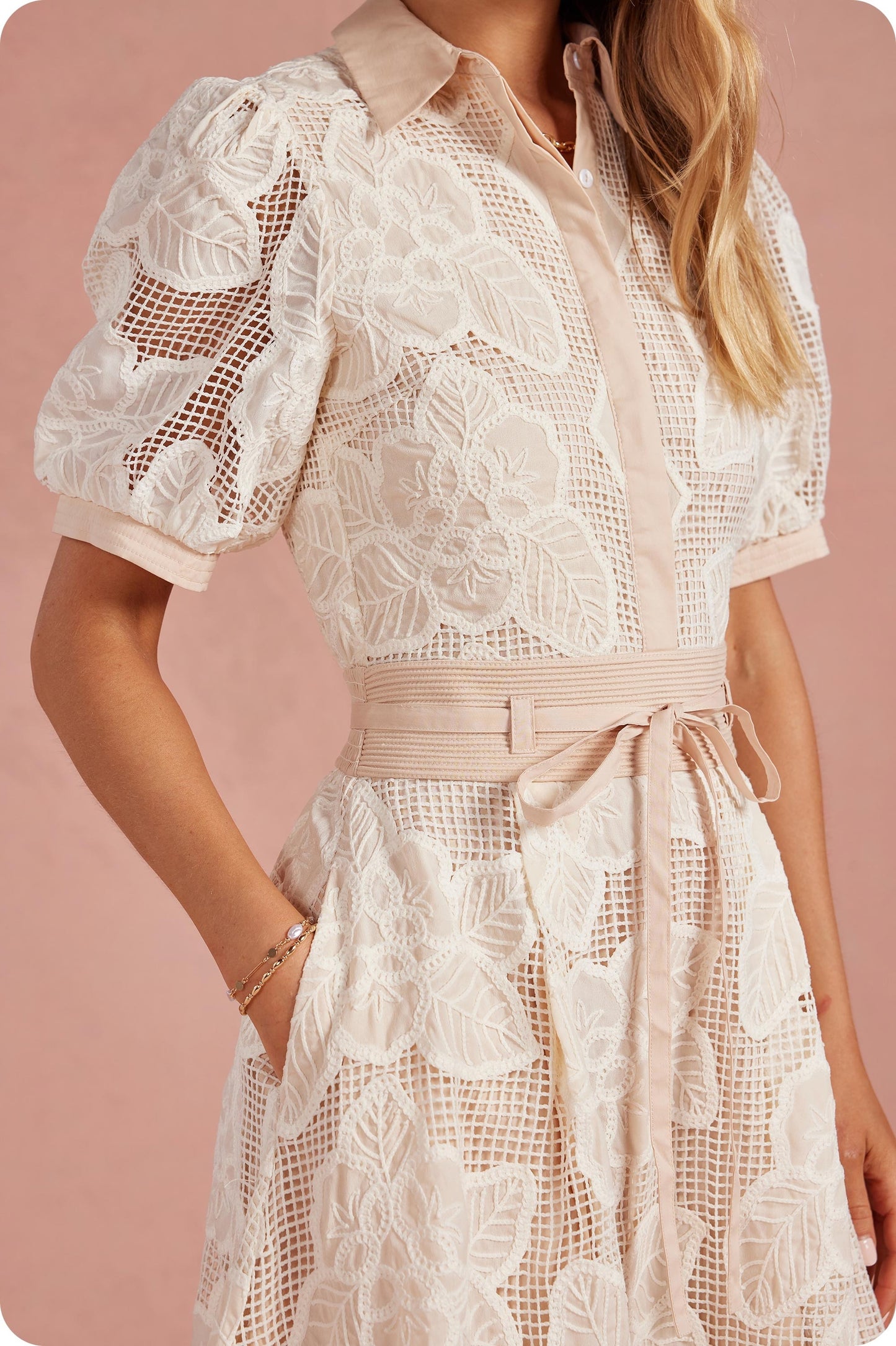 Marfil de Ensueño Midi Dress