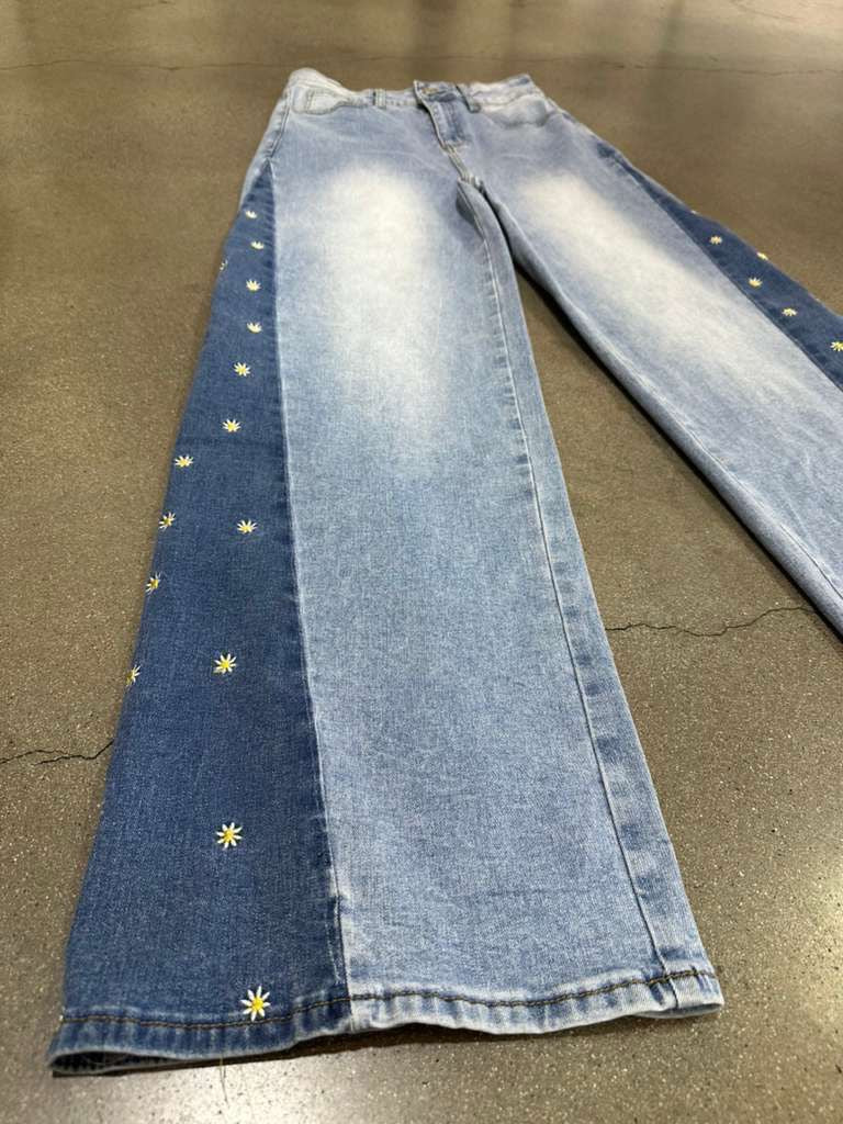 Margaritas del Cielo Jeans
