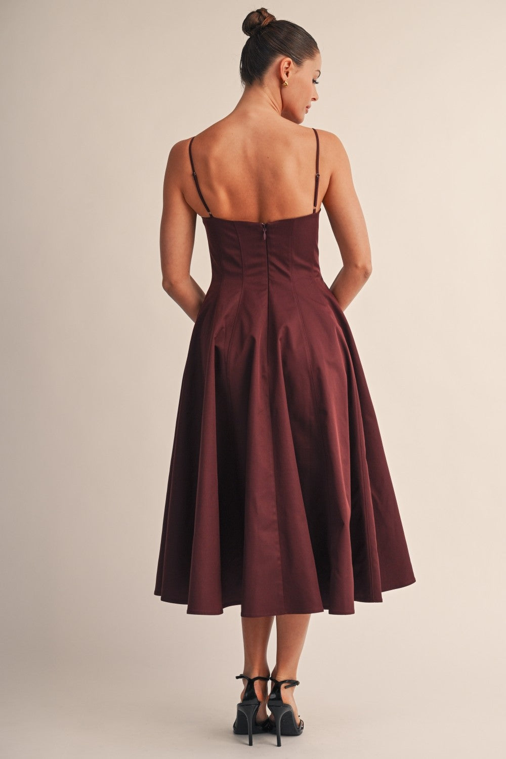 Bordeaux Twist Midi Dress (Pre-Orden Septiembre 21 Approx.)