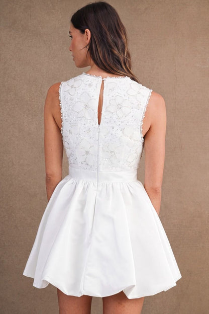 Pearl Blossom Dress (Pre-Orden Agosto 11 Approx.)